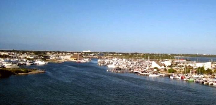 Autoridades marítimas y navales de Yucatán recibieron alerta por desplome de una aeronave