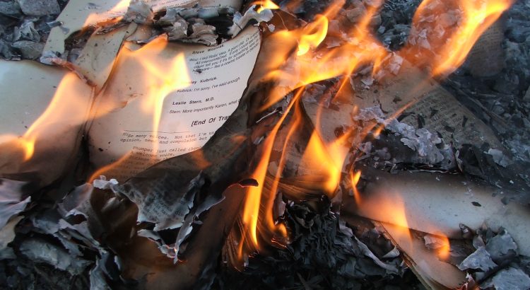 Alertan sobre agresores en Yucatán con ‘Burn Book’