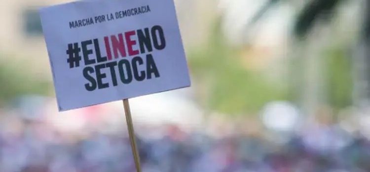 Agradece INE marcha en defensa de la “democracia y el sistema electoral”