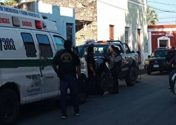 Asesina a su esposa de 72 años, con arma blanca en Baca