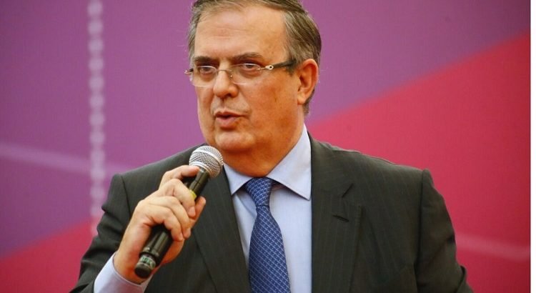Renuncia Ebrard
