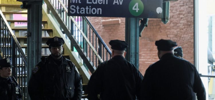 Murió un mexicano en el tiroteo del Metro de Nueva York