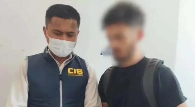 Lo arrestaron por dar reseñas negativas a un restaurante Lo arrestaron por dar reseñas negativas a un restaurante