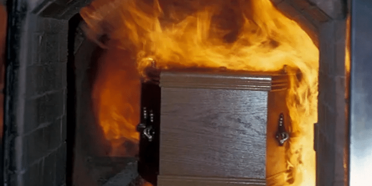 “Resucitó” poco antes de ser incinerado “Resucitó” poco antes de ser incinerado