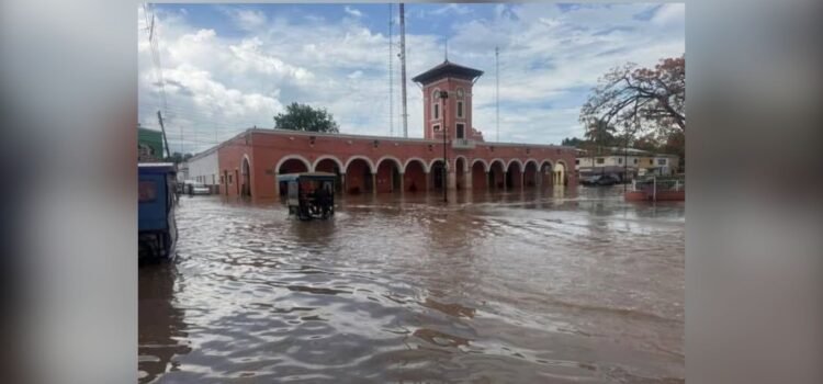 Inundaciones en Maxcanú dejan graves afectaciones tras intensas lluvias en Yucatán Inundaciones en Maxcanú dejan graves afectaciones tras intensas lluvias en Yucatán