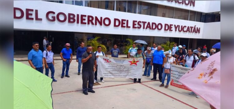 Protesta de maestros de la CNTE en Yucatán