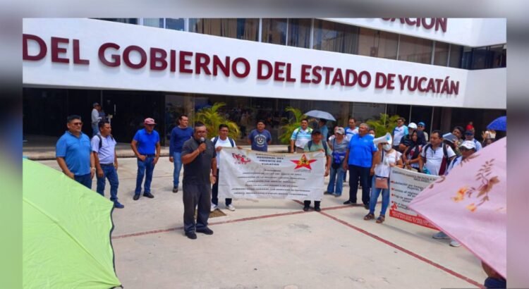 Protesta de maestros de la CNTE en Yucatán