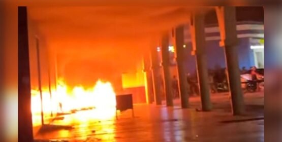 Protesta termina con incendio en Palacio Municipal de Tzucacab, Yucatán