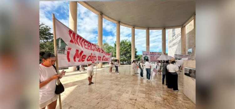 Más de 200 familias exigen justicia por presunto fraude inmobiliario de 150 mdp en Mérida Más de 200 familias exigen justicia por presunto fraude inmobiliario de 150 mdp en Mérida