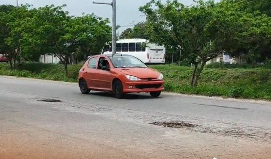 El periférico de Mérida sigue con baches importantes apesar de millonaria inversión