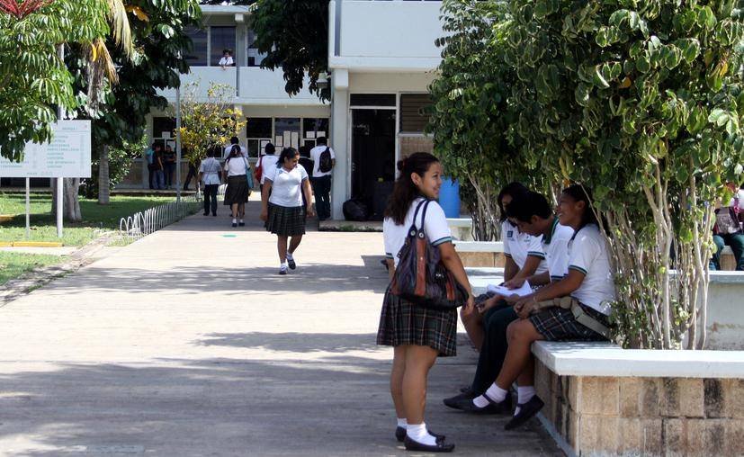 Por atraso en la SEP de CDMX, los estudiantes que concluyeron su preparatoria en Yucatán no han recibido aún su certificado