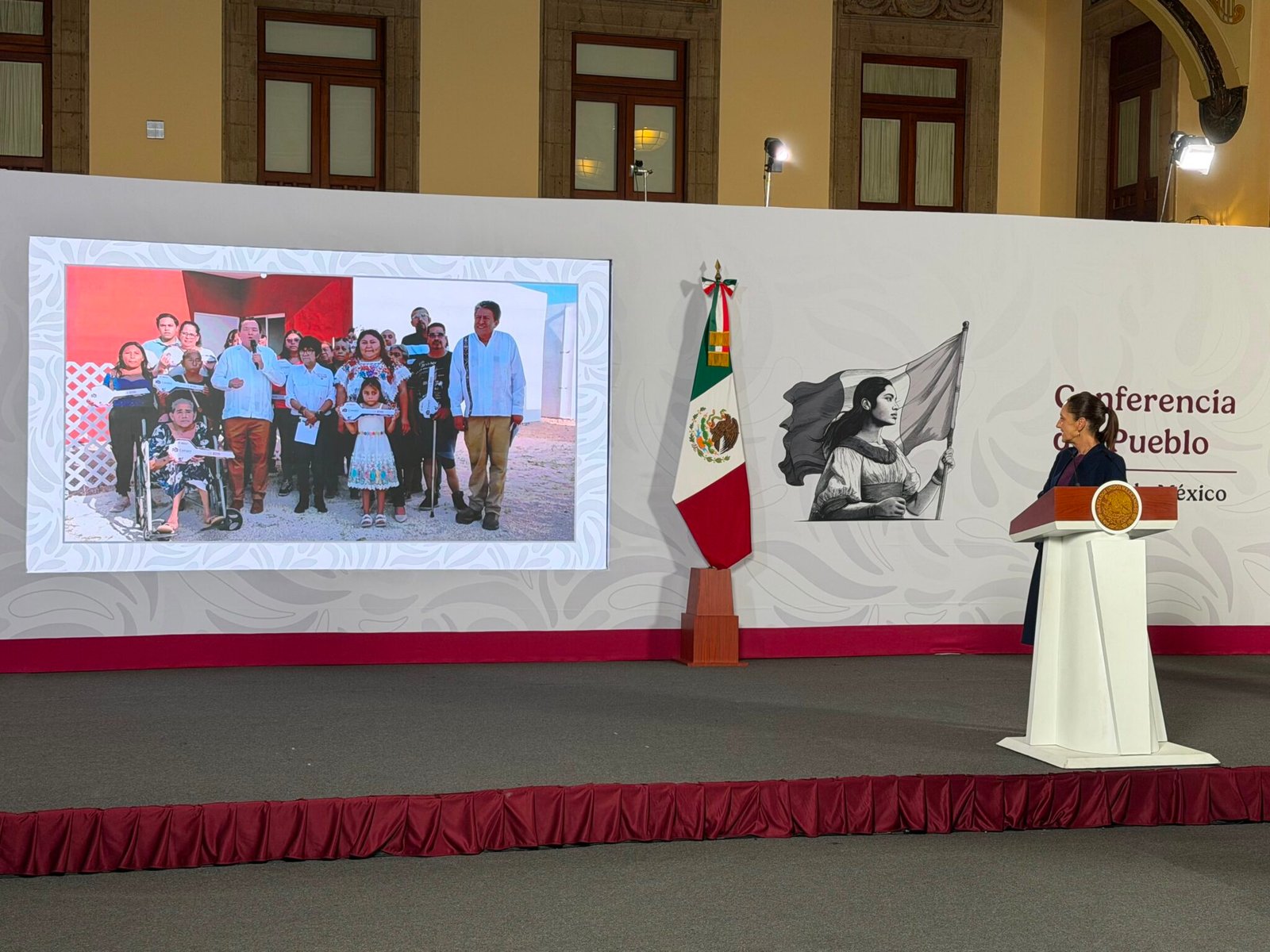 Gobernador de Yucatán entrega las Viviendas del Bienestar en Ciudad Caucel