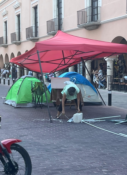 Docentes siguen en pie de lucha