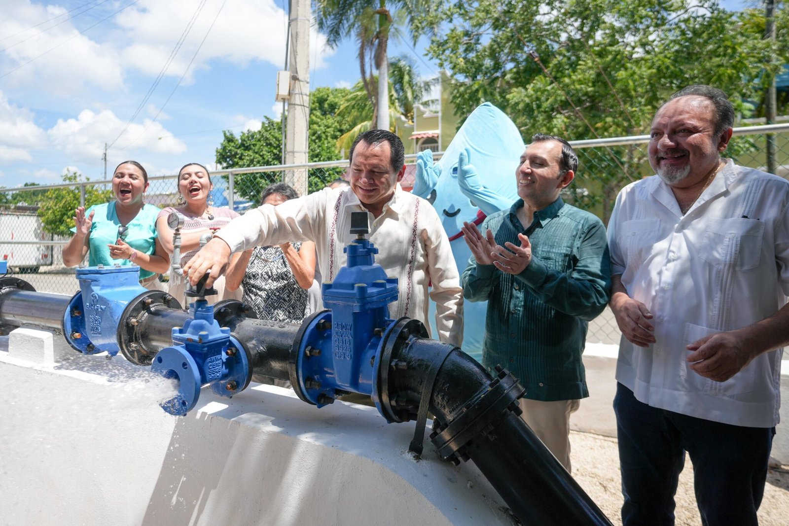 Nuevo sistema de agua potable beneficia a más de 20 mil habitantes en Mérida