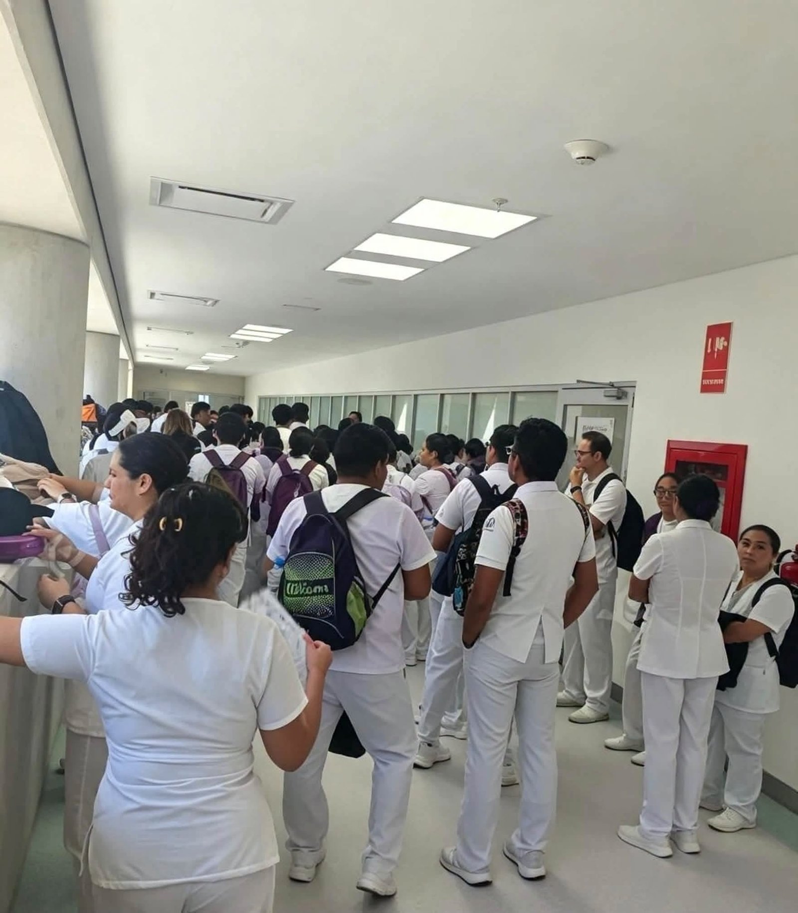 Personal de recién ingreso al hospital O’Horán, protesta por falta de pago y regularización de contratos